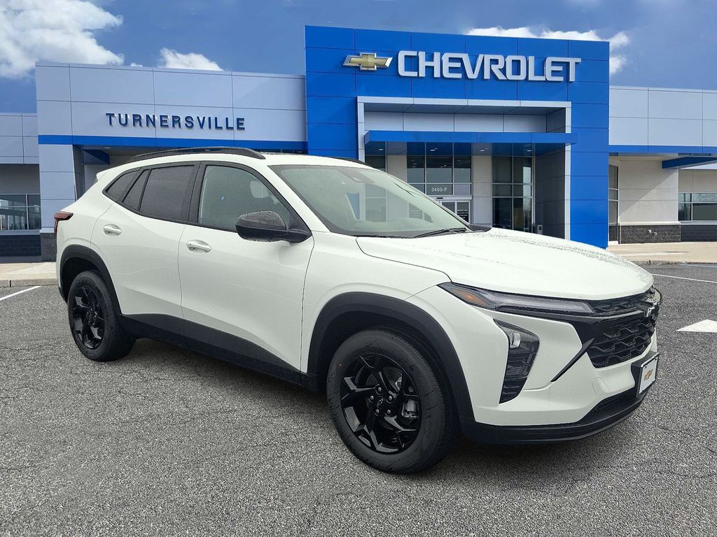 Thumbnail: 2026 Chevrolet Trax - 2