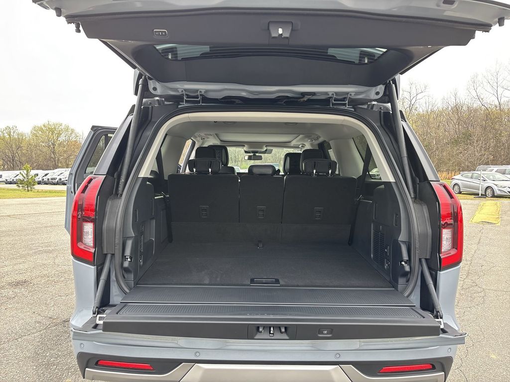 New 2026 Glacier Gray Metallic Tri-Coat Ford MAX Platinum® image 21