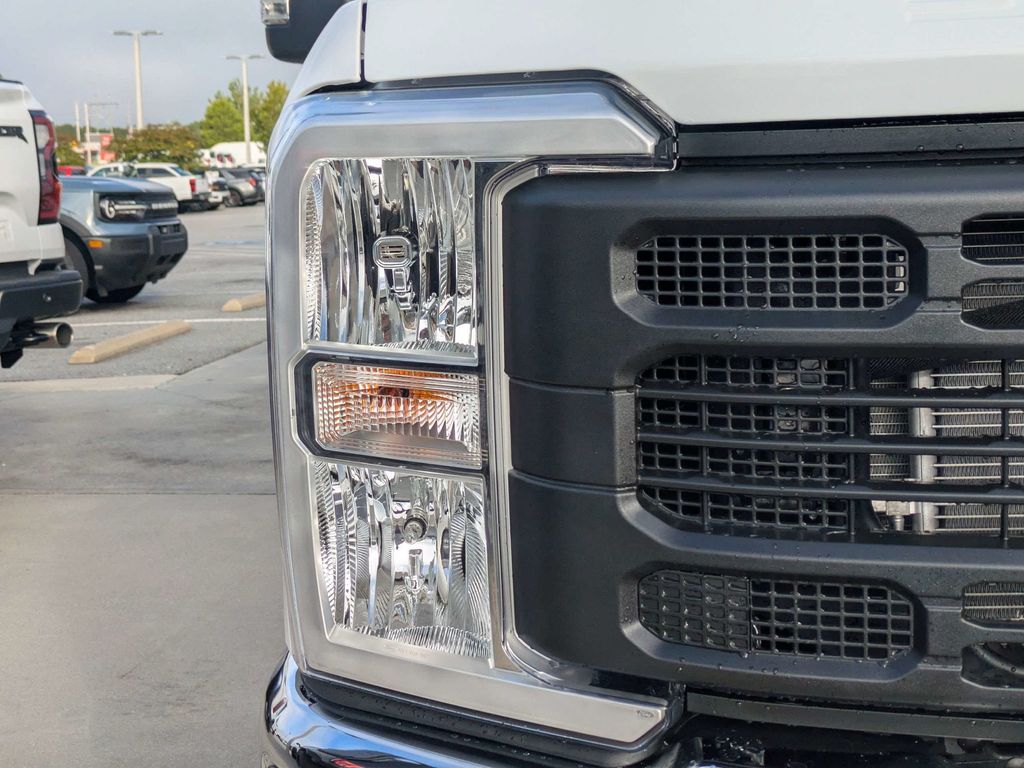 2027 Ford F-250 Super Duty XL