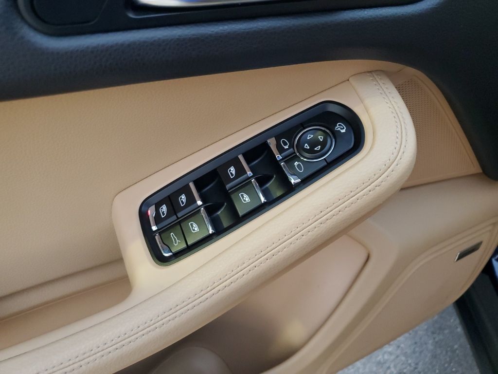 Used Car 2018 Porsche Macan  For Sale Under $25,000 In Austin, Texas