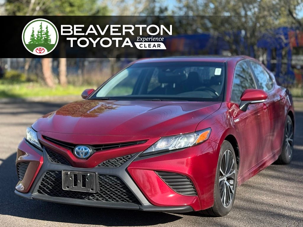 2018 Toyota Camry Hybrid SE FWD