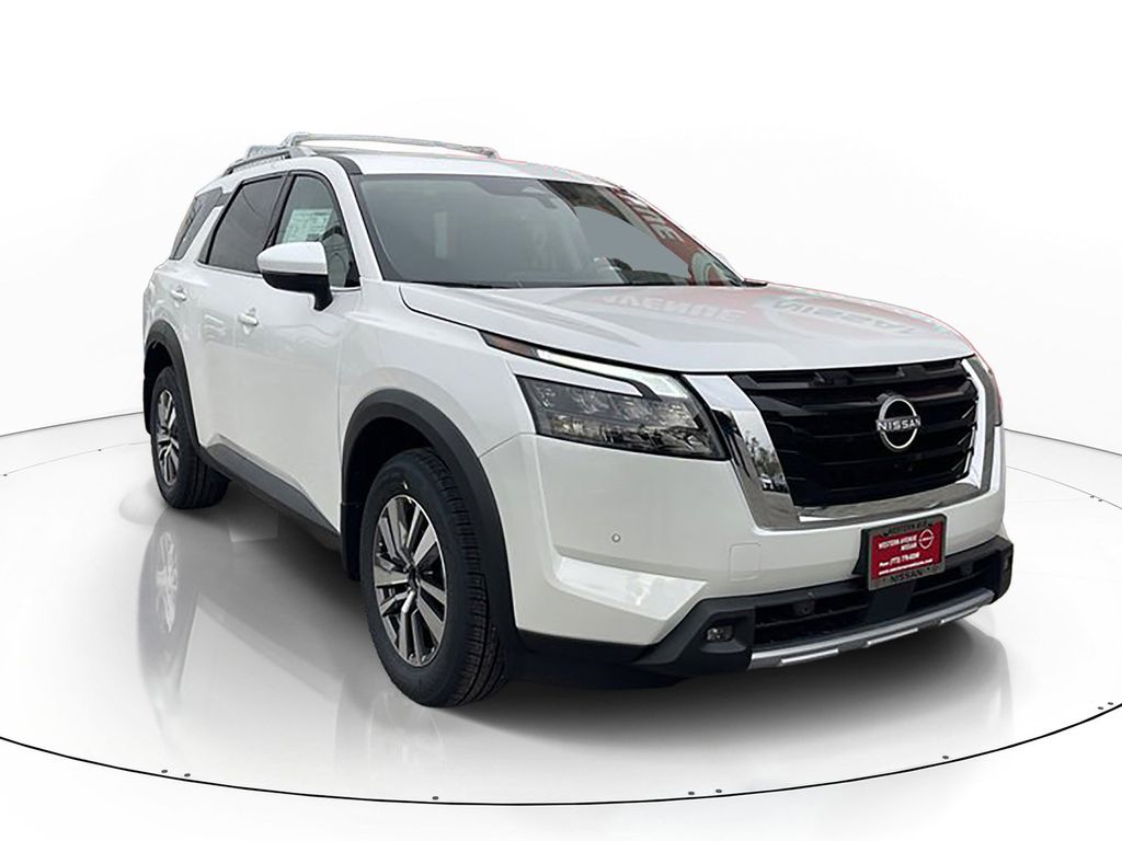 Everest White Pearl Tricoat 2025 Nissan Pathfinder SL 4WD SUV / Crossover All-Wheel Drive 9-Speed Automatic