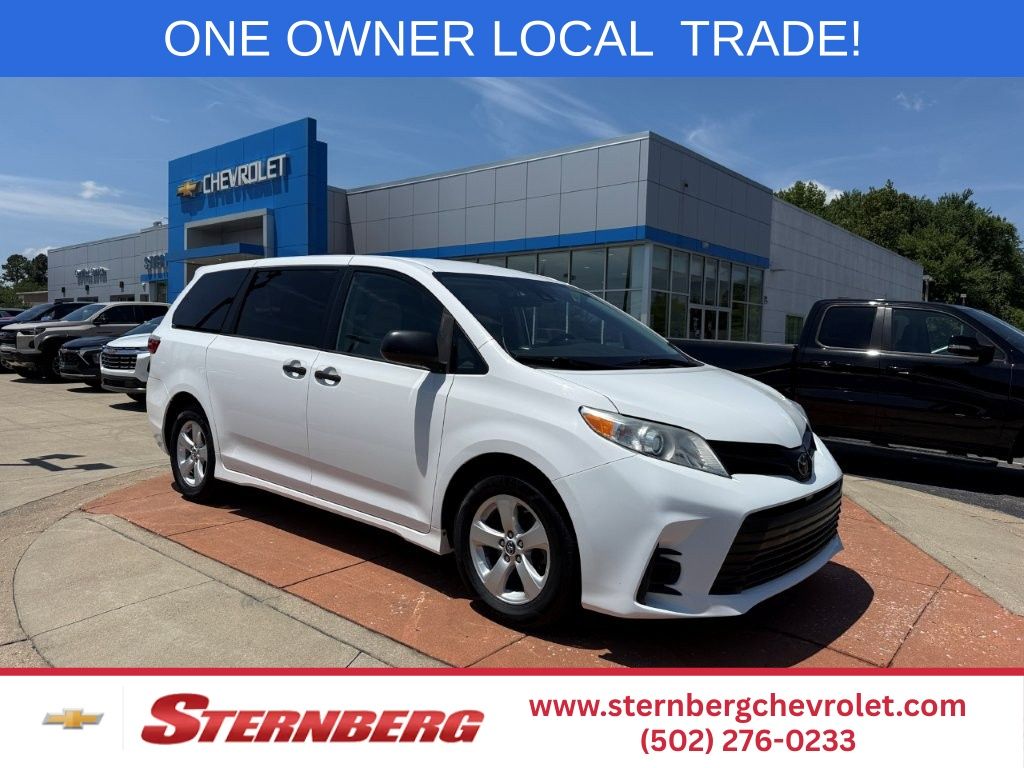 Super White 2019 Toyota Sienna Minivan Front-Wheel Drive 8-Speed Automatic