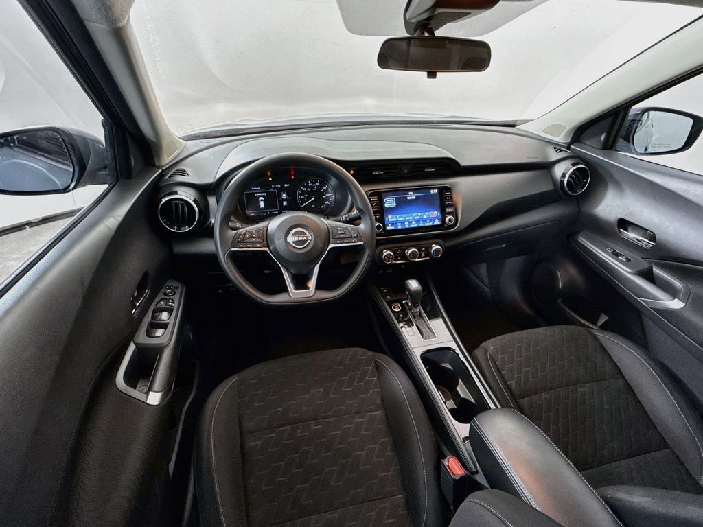 2024 Boulder Gray Pearl Nissan Kicks SV FWD SUV