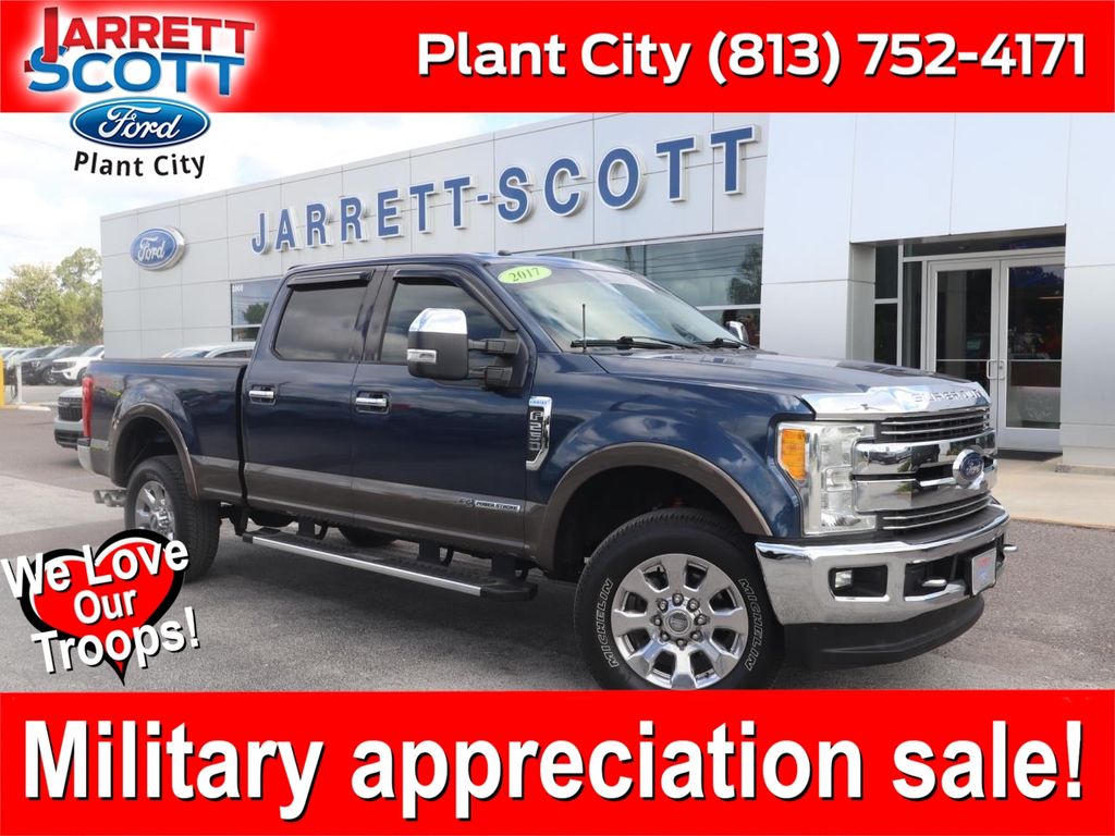 2017 Ford F-250 Super Duty Lariat Crew Cab 4WD