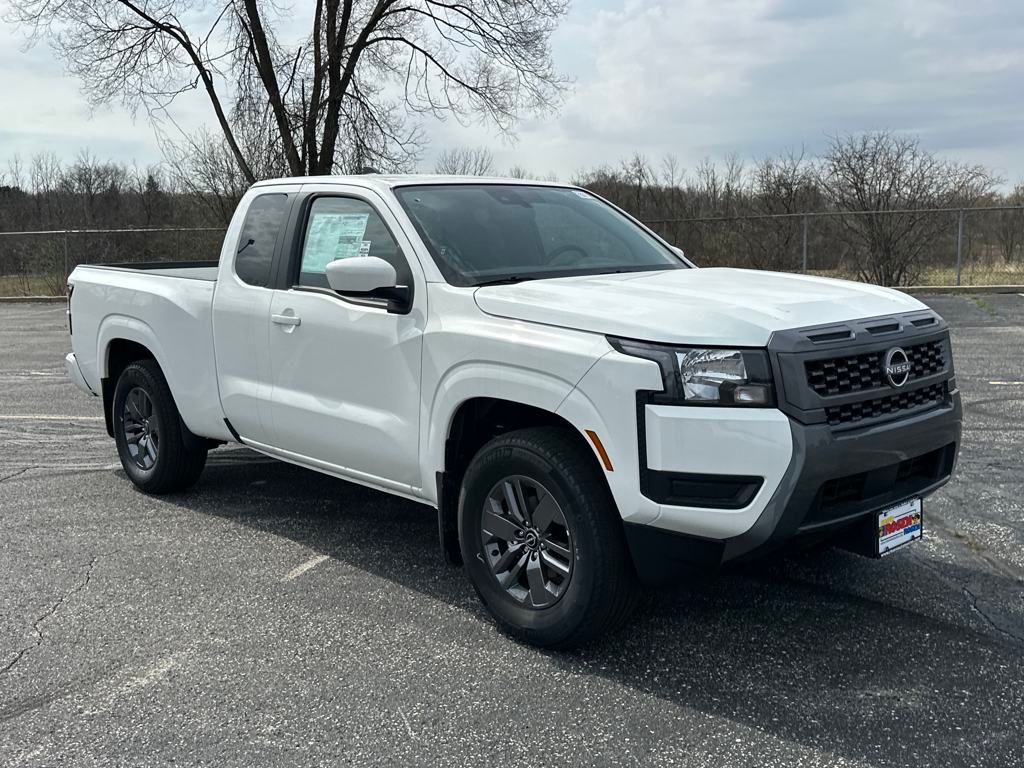 2025 Nissan Frontier SV photo