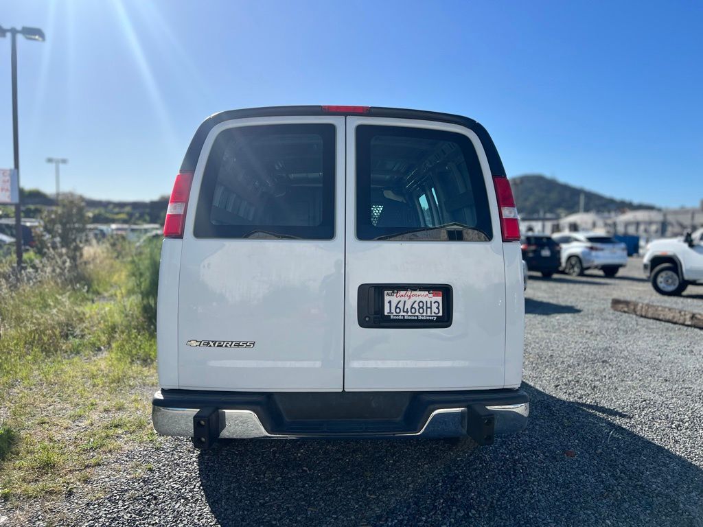 2019 Chevrolet Express Cargo Work Van - Photo 6
