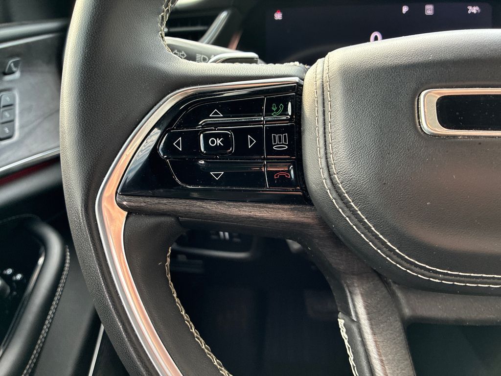 2023 Jeep Grand Cherokee Overland White at South Hills CDJR