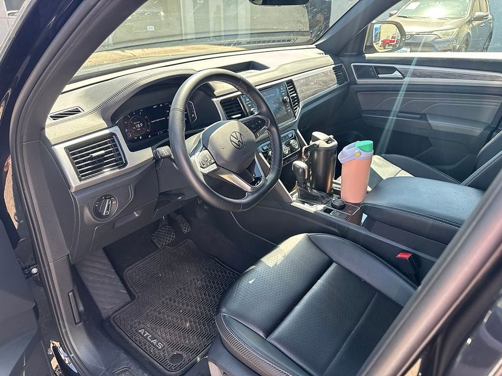 2022 Volkswagen Atlas Cross Sport 3.6L V6 SE w/Technology - 2
