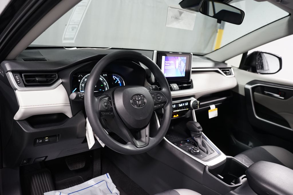 Thumbnail: 2025 Toyota RAV4 - 11