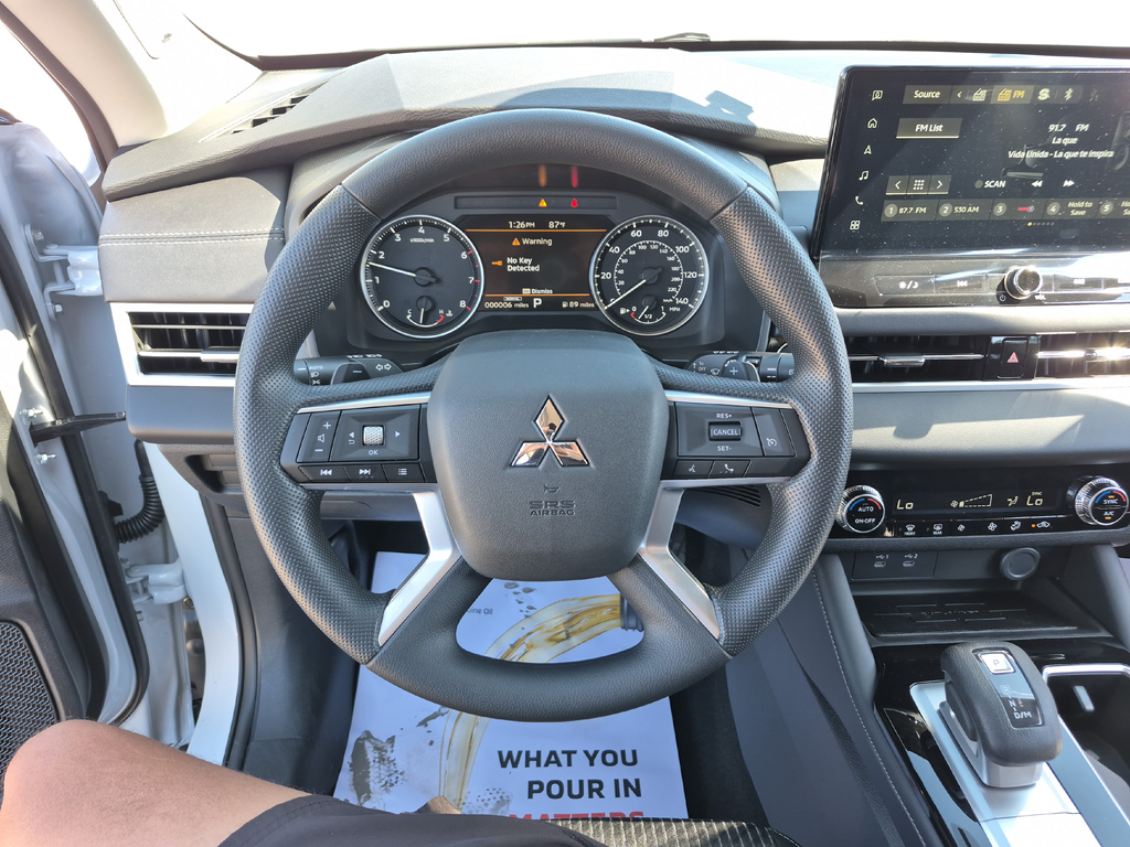 2026 Mitsubishi Outlander ES White at Big Star Chrysler Jeep Dodge Ram 