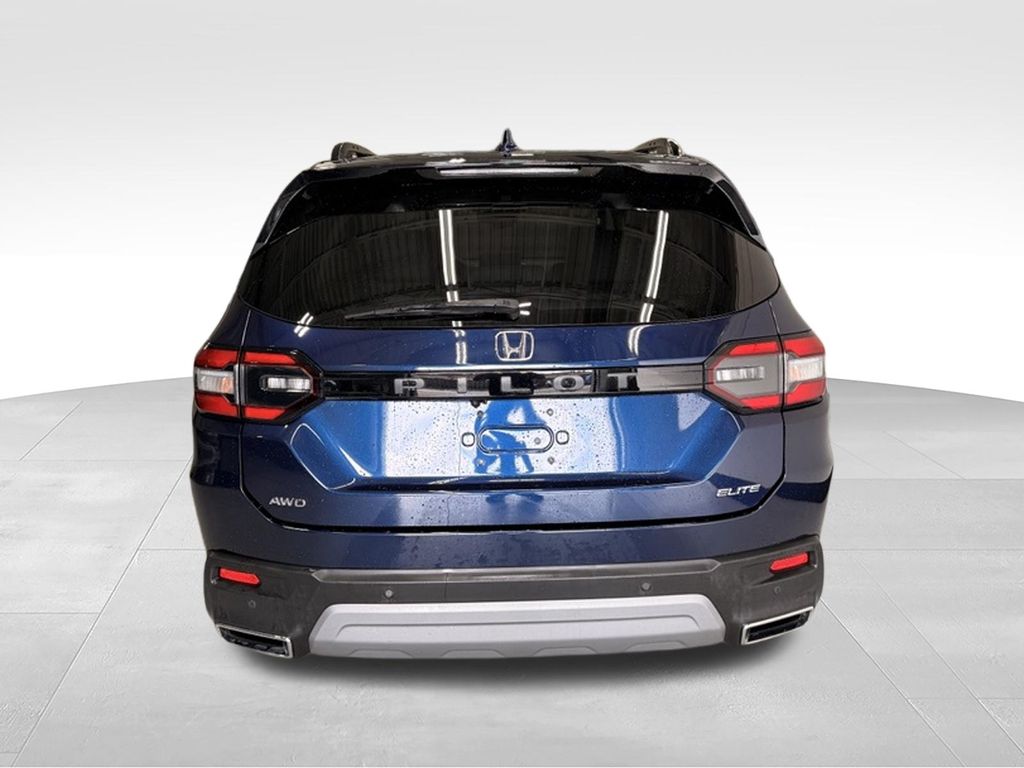 Thumbnail: 2023 Honda Pilot - 4