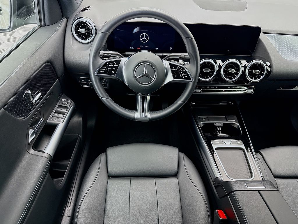 Thumbnail: 2025 Mercedes-Benz GLA - 10