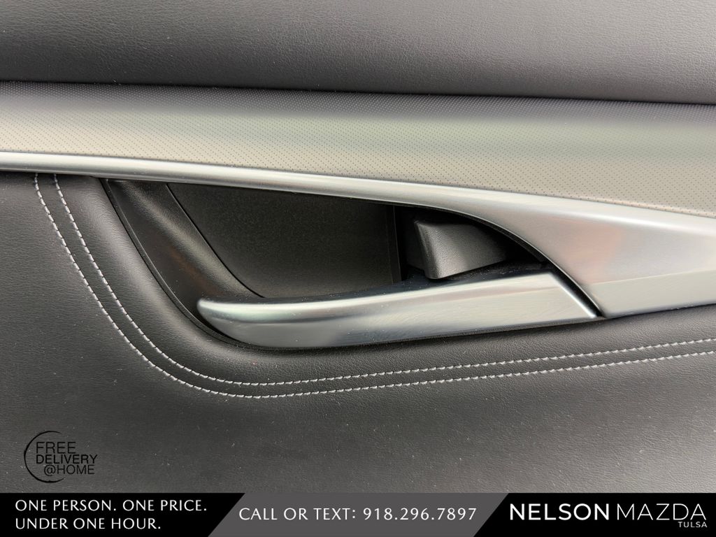 Used 2022 Black INFINITI LUXE image 46