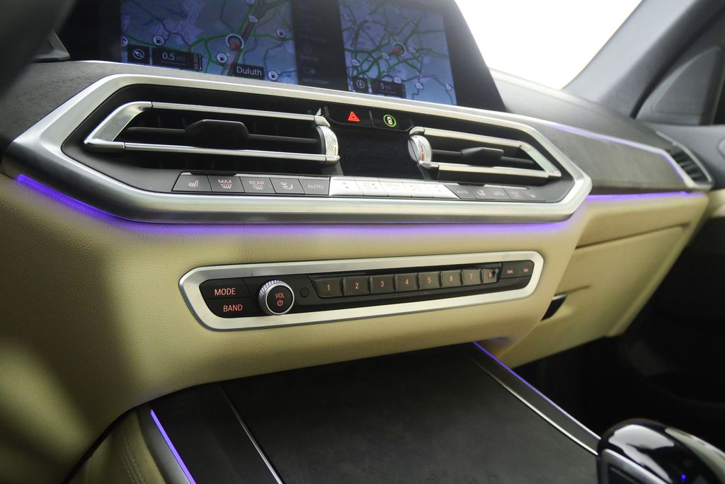 Thumbnail: 2022 BMW X5 - 23