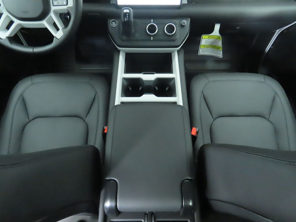Thumbnail: 2025 Land Rover Defender - 18