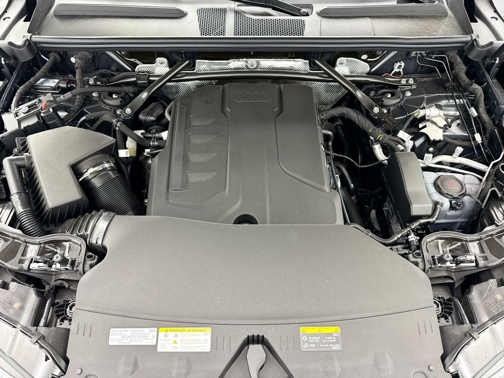 Thumbnail: 2025 Audi Q5 - 28