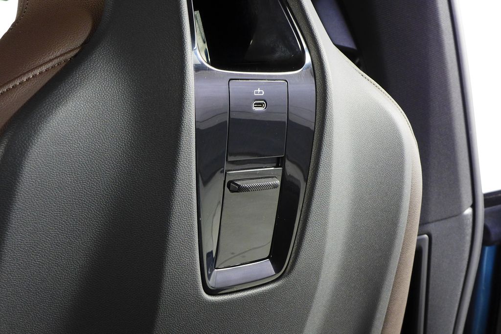 Thumbnail: 2024 BMW iX - 22