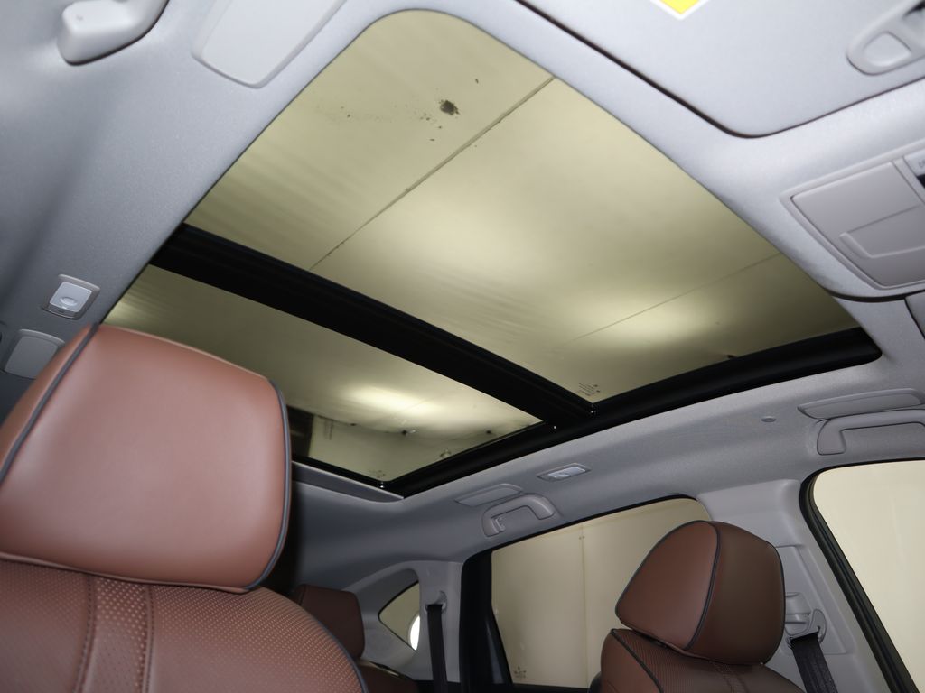 Thumbnail: 2026 Acura RDX - 20