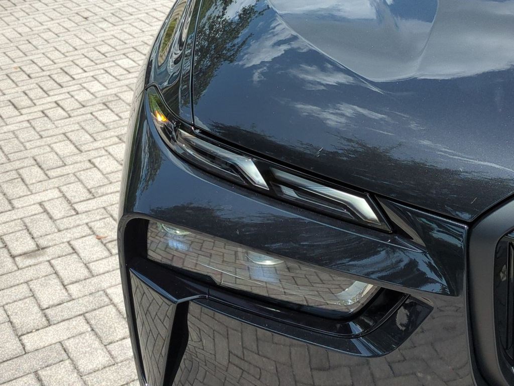 New 2027 Black BMW xDrive40i image 10
