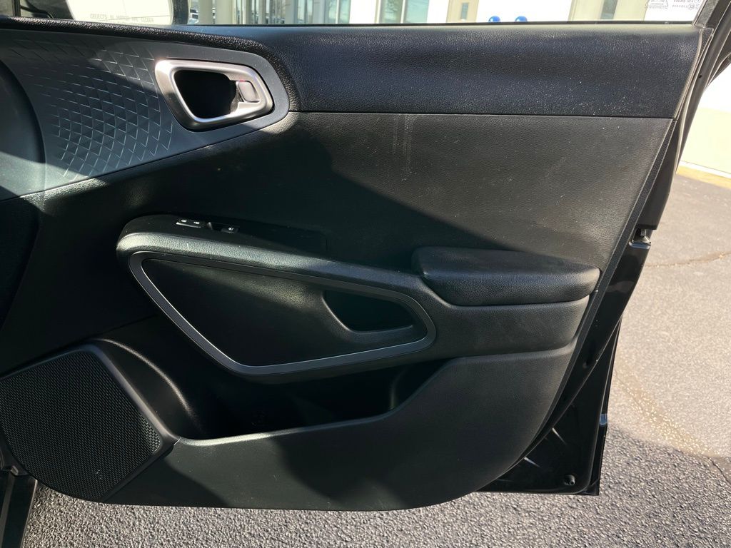 Thumbnail: 2023 Kia Soul - 31