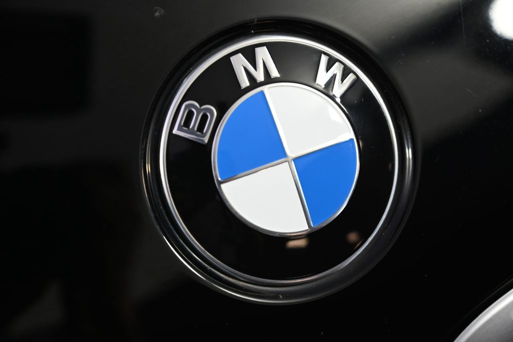 Thumbnail: 2023 BMW 3 Series - 13