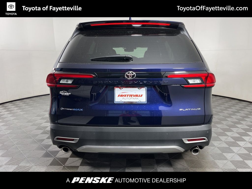 Thumbnail: 2026 Toyota Grand Highlander - 4