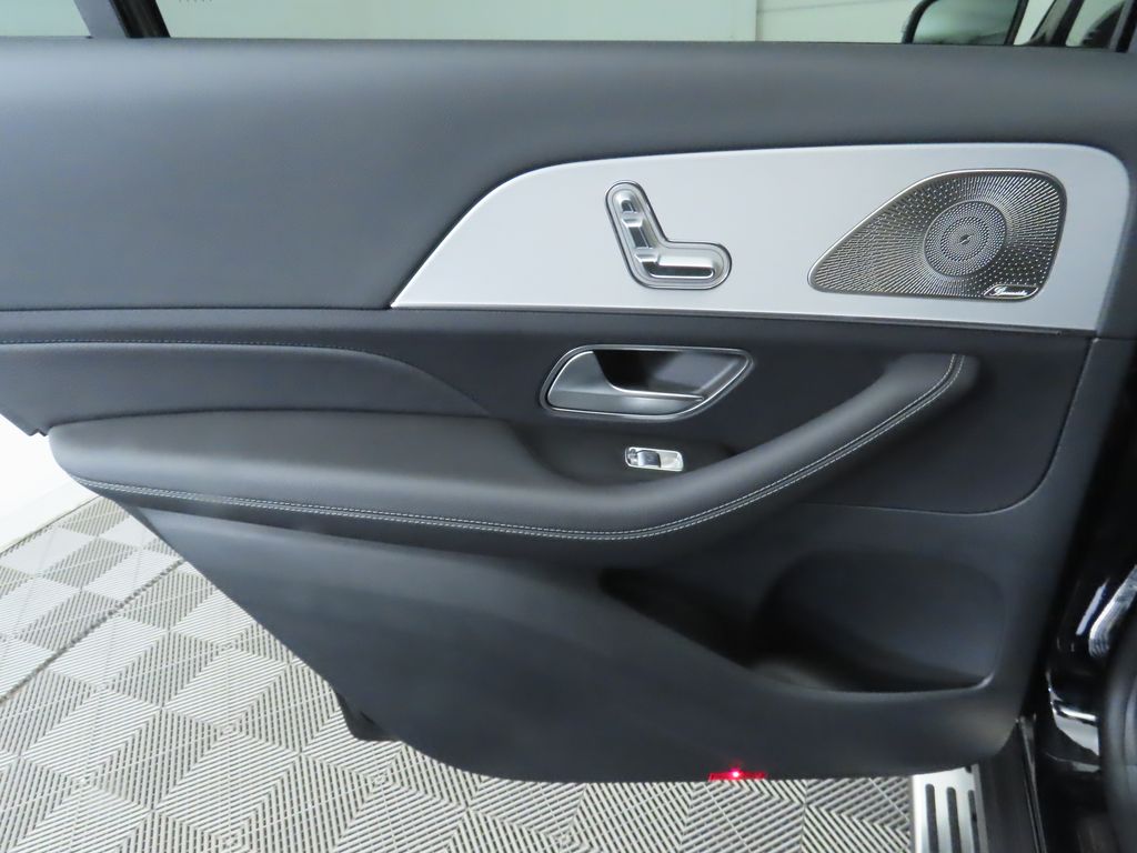 Thumbnail: 2026 Mercedes-Benz GLS - 29