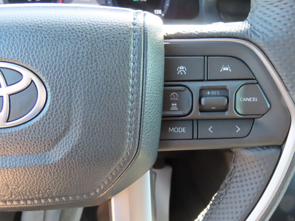 2024 Toyota Tacoma Limited 12