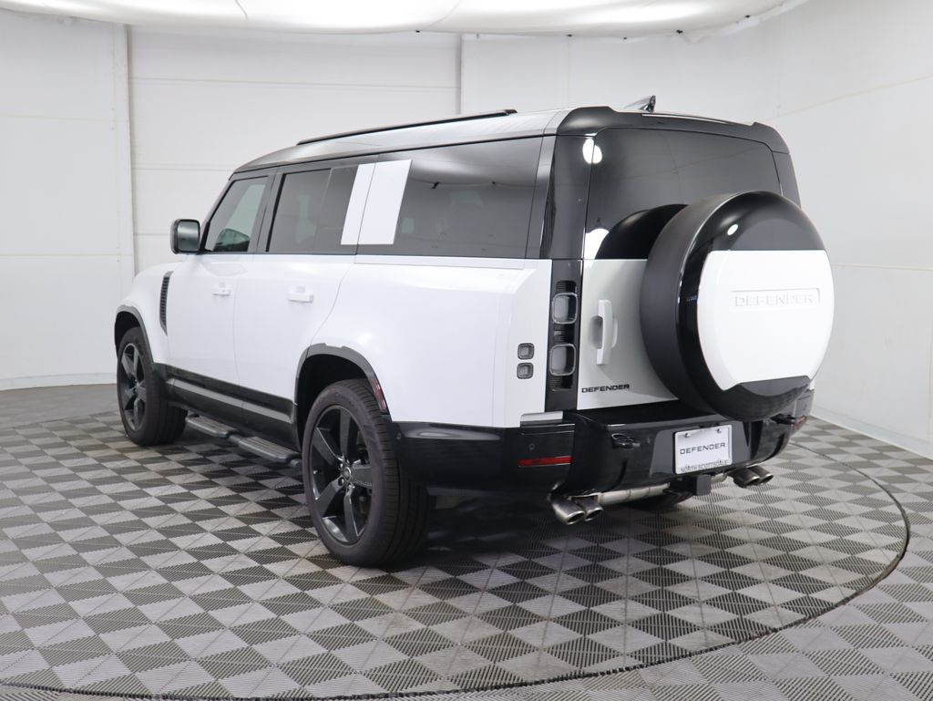 Thumbnail: 2025 Land Rover Defender - 7