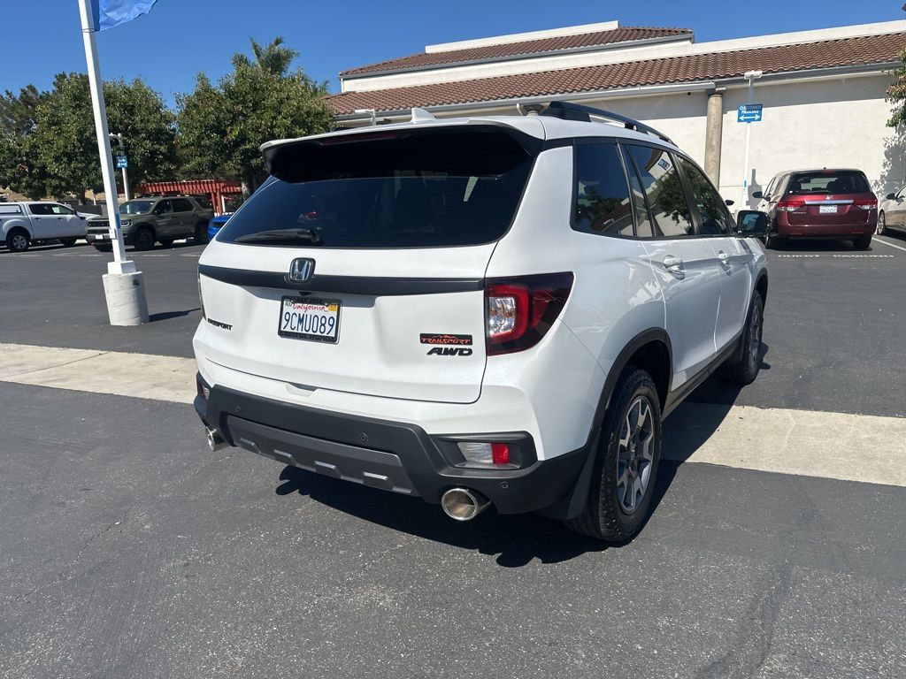 Thumbnail: 2022 Honda Passport - 6