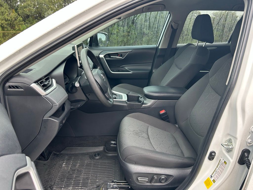 Thumbnail: 2023 Toyota RAV4 - 14