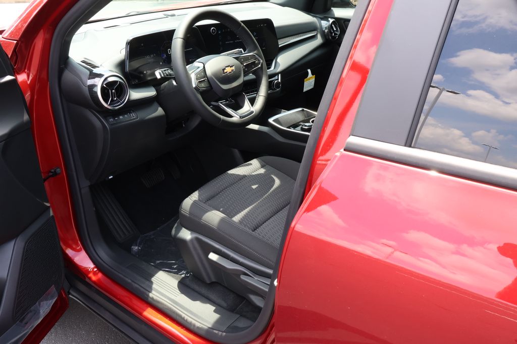 Thumbnail: 2027 Chevrolet Equinox - 13