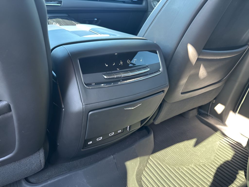 Used Car 2023 Cadillac Escalade  V-series For Sale Under $110,000 In Austin, Texas