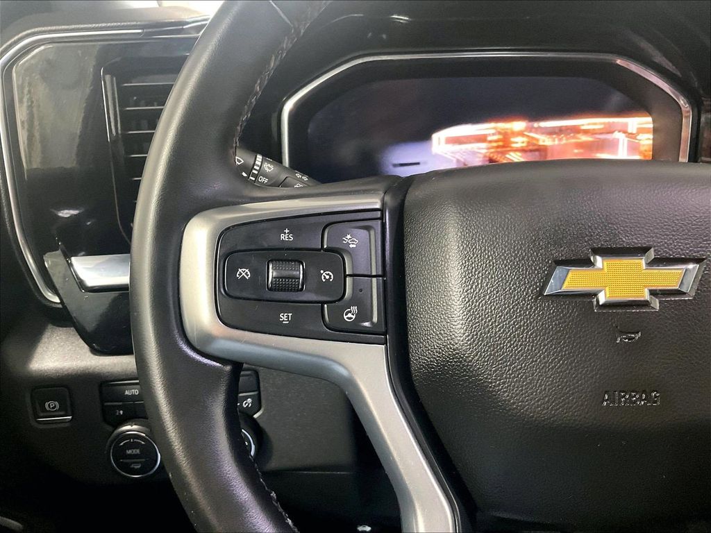 2024 Chevrolet Silverado 1500 — photo 21