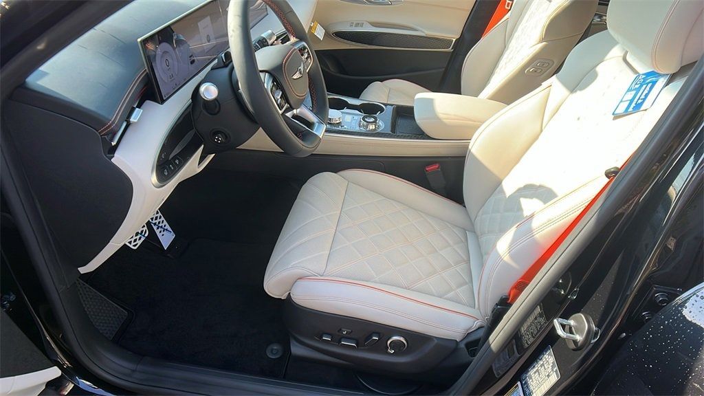 2026 GENESIS GV70 Sport Prestige - Photo 13