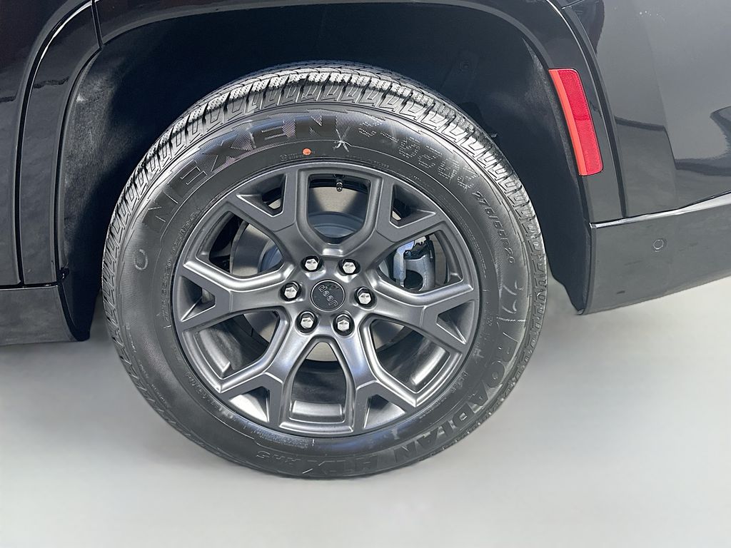 JeepGrand Wagoneer17