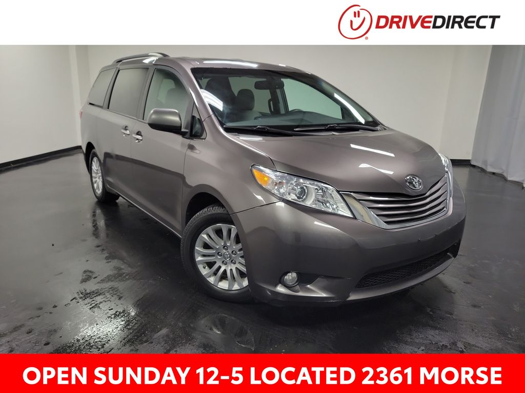Predawn Gray Mica 2017 Toyota Sienna Minivan Front-Wheel Drive 8-Speed Automatic