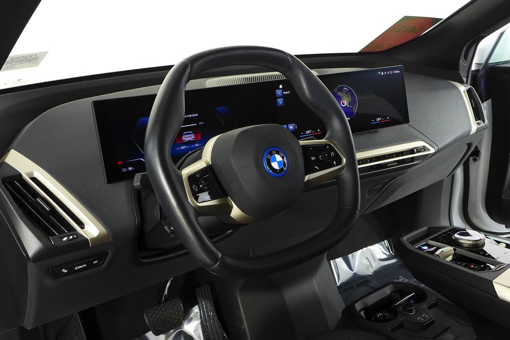 Thumbnail: 2023 BMW iX - 30