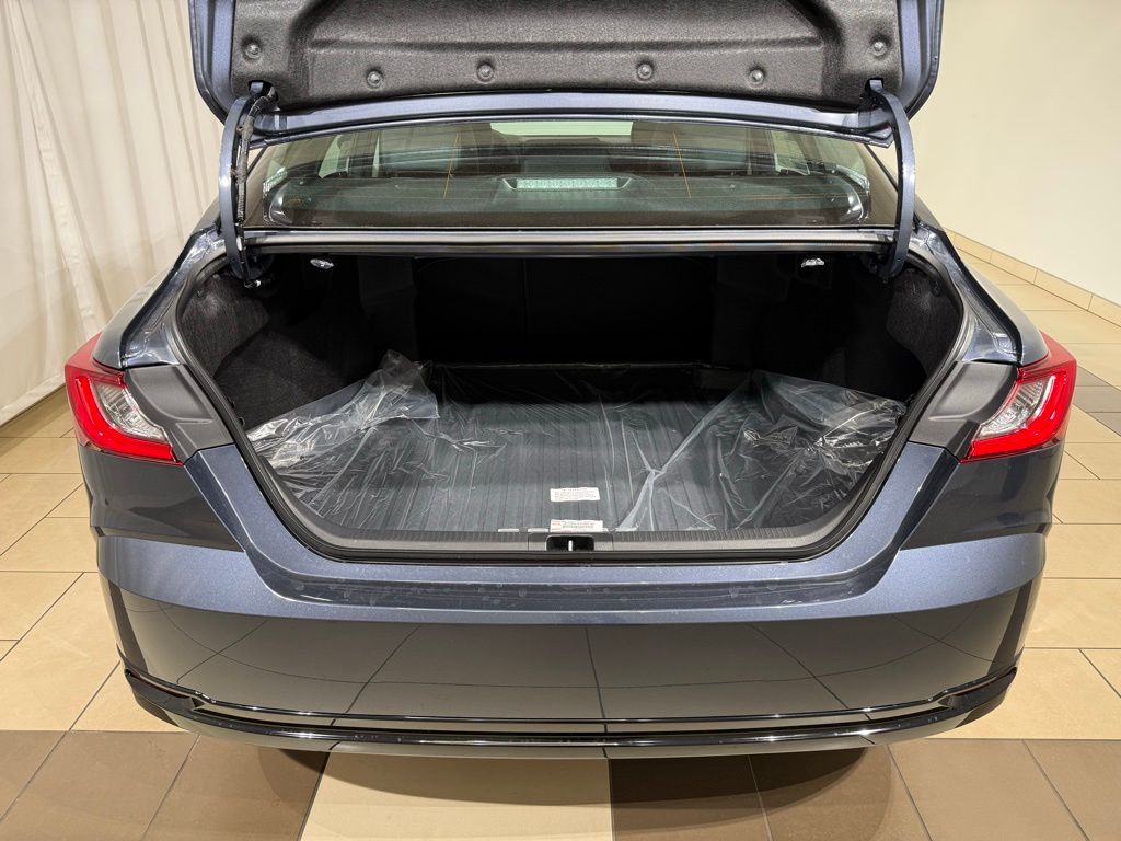 Thumbnail: 2026 Toyota Camry - 11