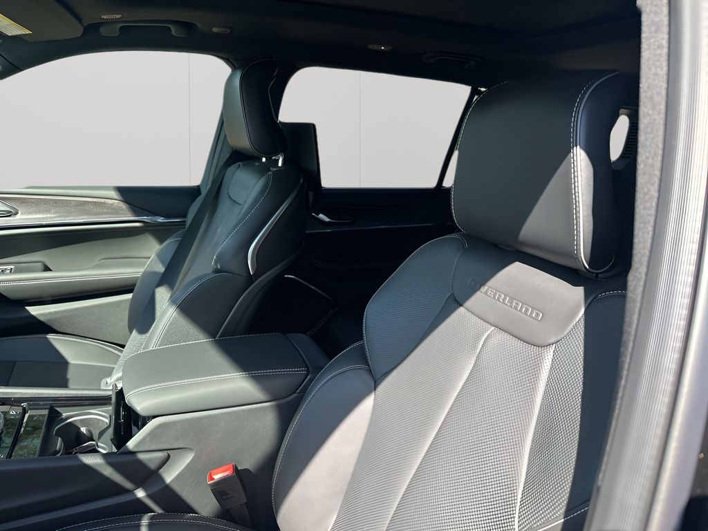 New Car 2025 Jeep Grand Cherokee L  Overland For Sale Under $60,000 In Austin, Texas