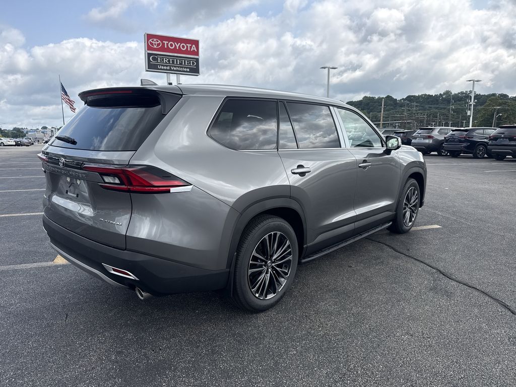 New 2026 Toyota Grand Highlander Hybrid SUV