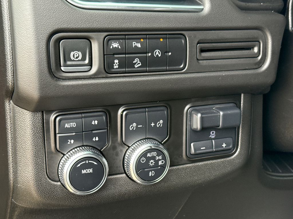 Used 2024 GMC Yukon SUV