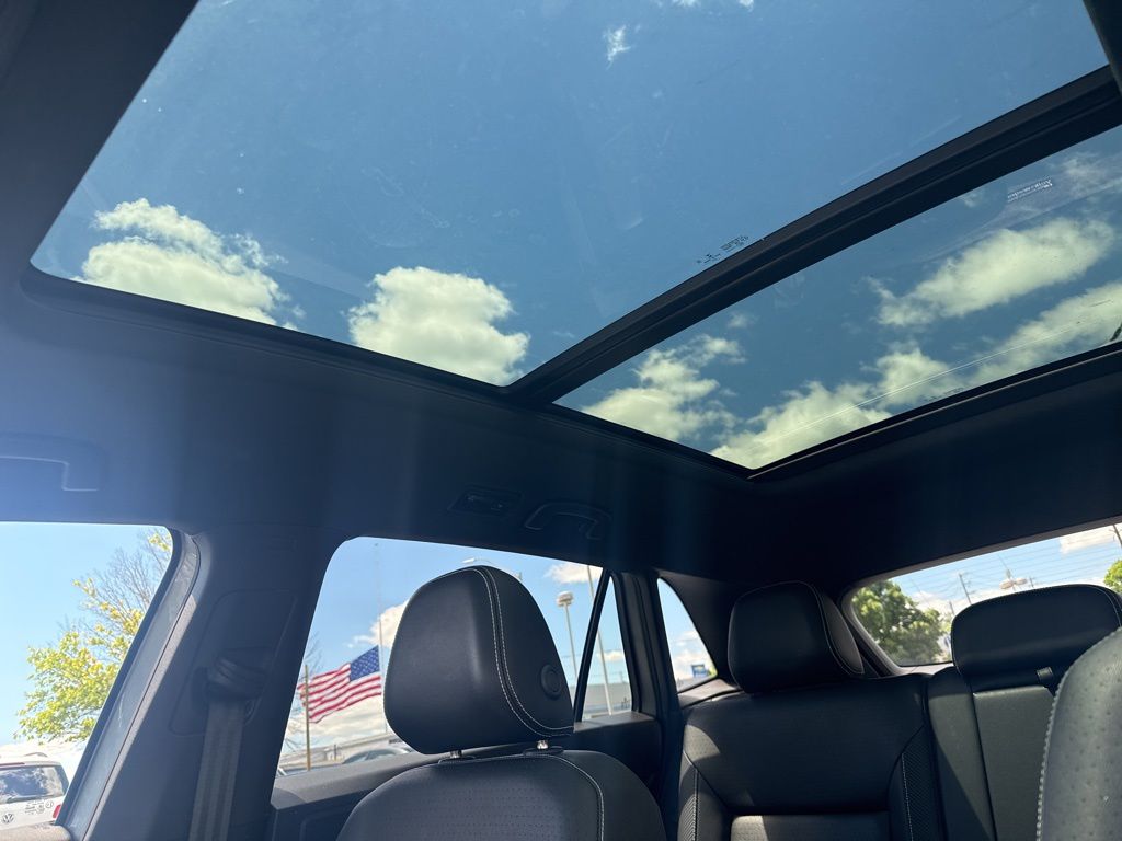 2023 Volkswagen Atlas Cross Sport 2.0T SE w/Technology Silver at Subaru and VW of Moon Township