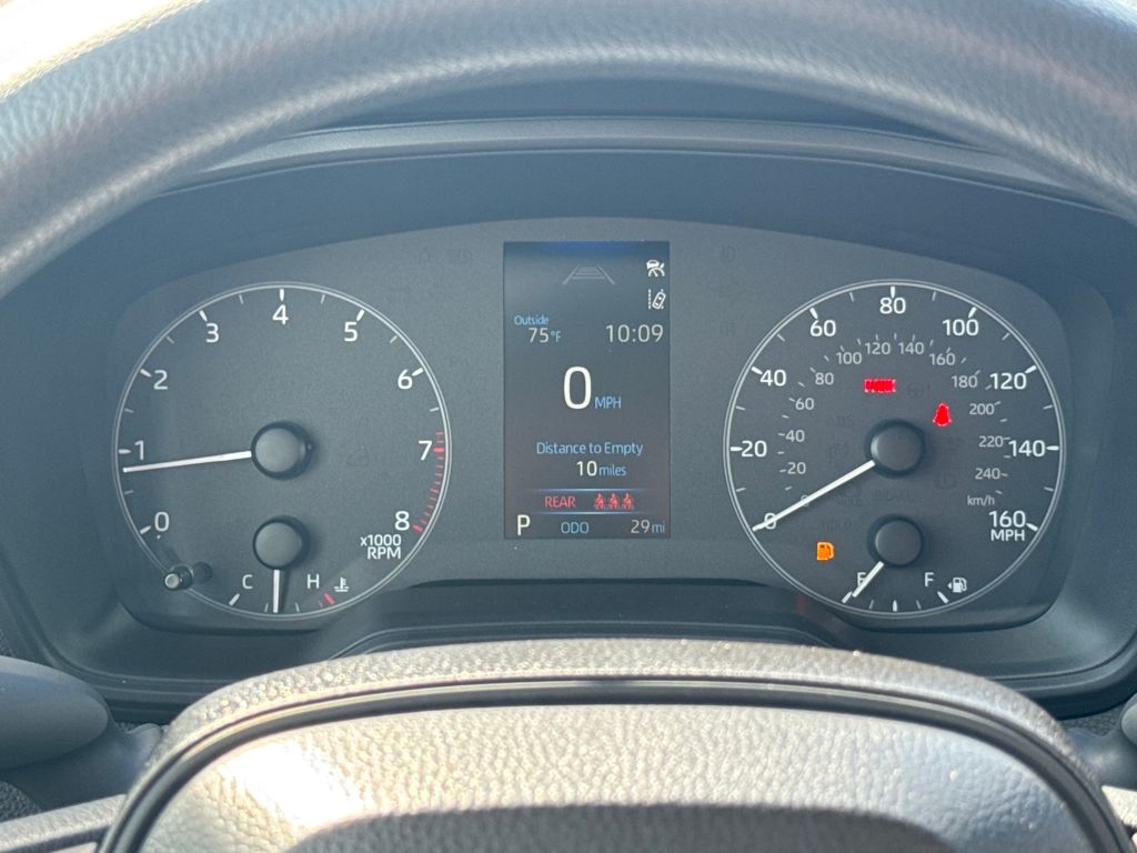 2025 Toyota Corolla LE photo 18