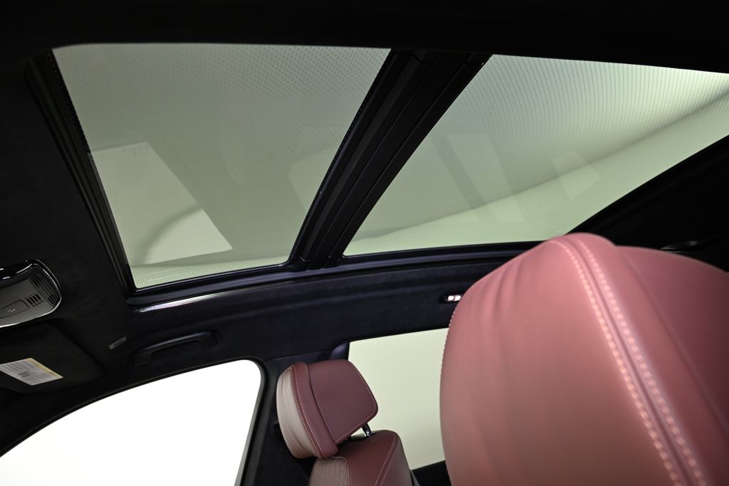 Thumbnail: 2026 BMW X7 - 21