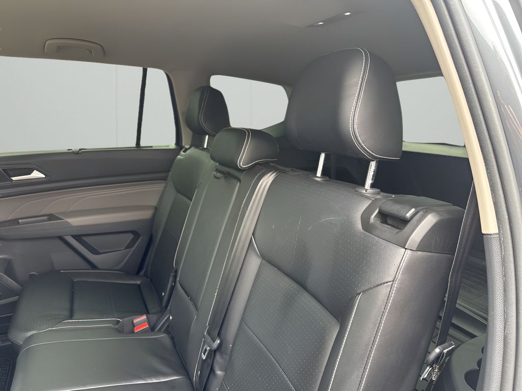 Used Car 2022 Volkswagen Atlas  3.6l V6 Se W/technology For Sale Under $30,000 In Austin, Texas