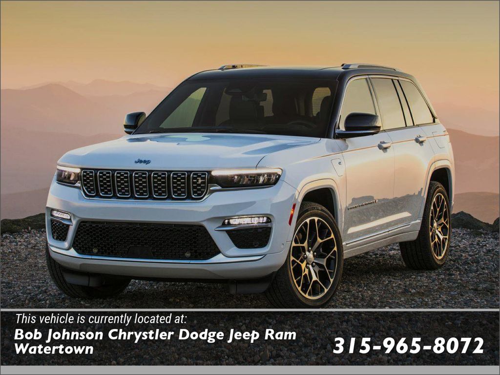 2022 Jeep Grand Cherokee Summit Reserve 4xe's photo