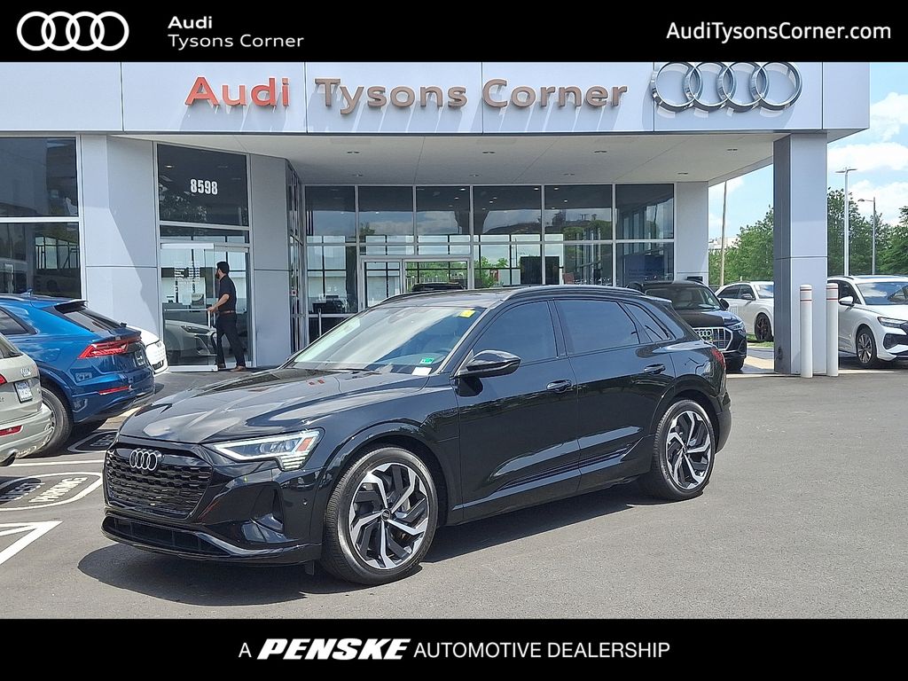 2024 Audi Q8 e-tron Premium Plus -
                Vienna, VA