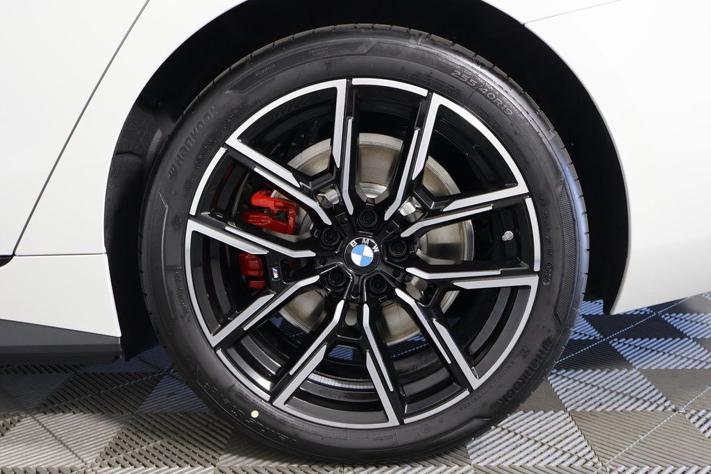 Thumbnail: 2026 BMW i4 - 10